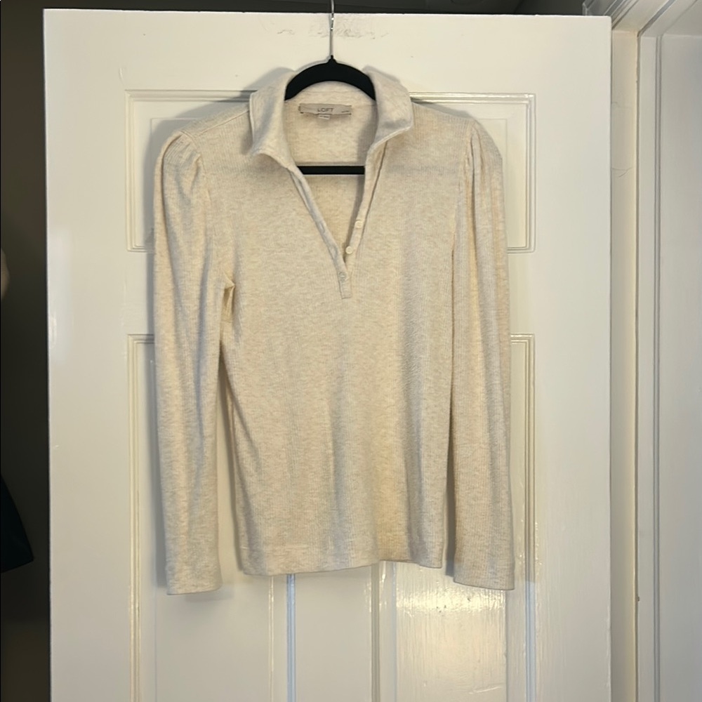 Loft Cream Long Sleeve Top Size Medium Petite